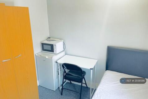 Single Room With Shared Bathroom