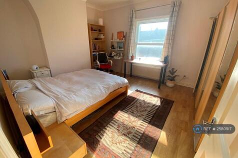 Upstairs Front Bedroom
