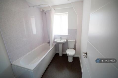 1st Floor Bathroom