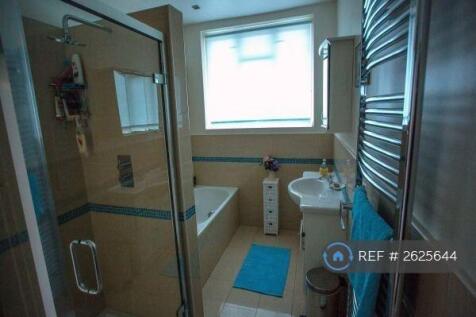 Large Family Bathroom