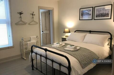 Back Bedroom, With Bathroom Off It