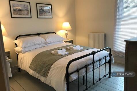 Front Double Bedroom