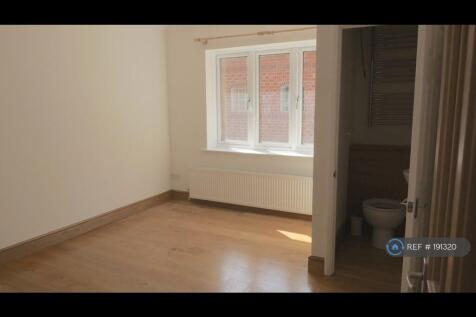 Second Bedroom And En-Suite 