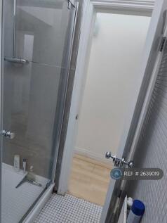 Flat Bathroom