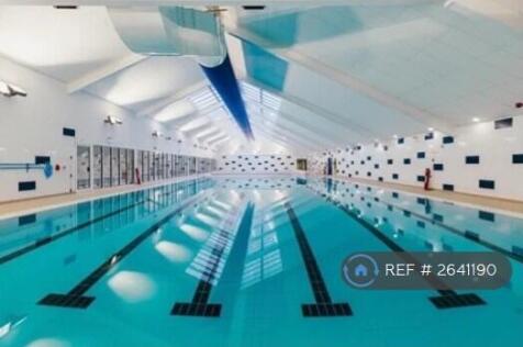 Swimming Pool At Highbury Fields