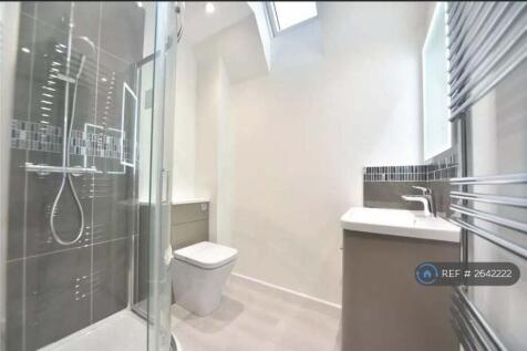 En-Suite 2
