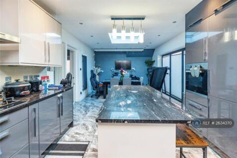 Kitchen/Dining/Family