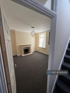 Rear Lounge 1