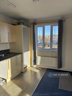 Kitchen/Lounge