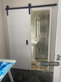 Room3 Ensuite
