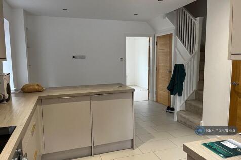 Kitchen / Dinning