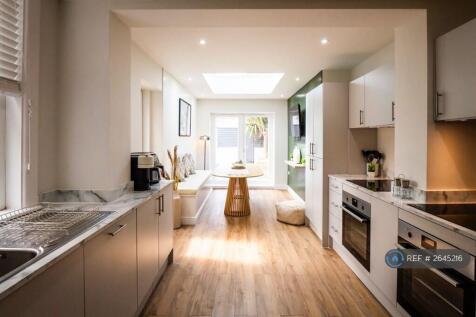 Communal Open Plan Kitchen