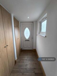 Porch With Fitted Storage