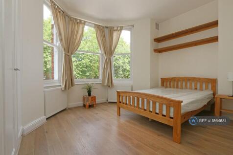 Bedroom 1 (Ensuite)
