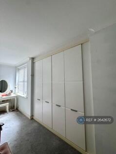 Master Bedroom, Built In Double Wardrobe