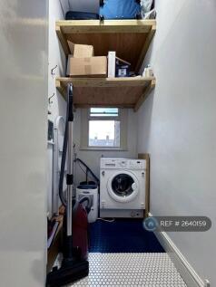 En-Suite Bathroom Utility Closet