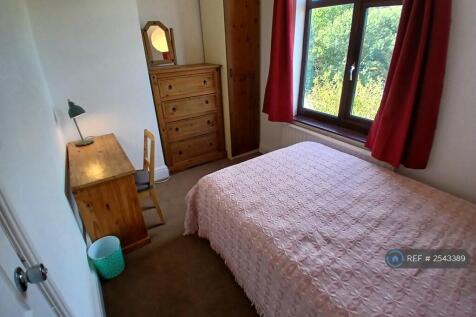 Bedroom 5 Top Floor, Double
