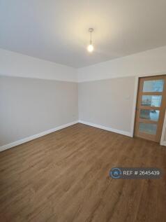 Lounge Leading In To Kitchen