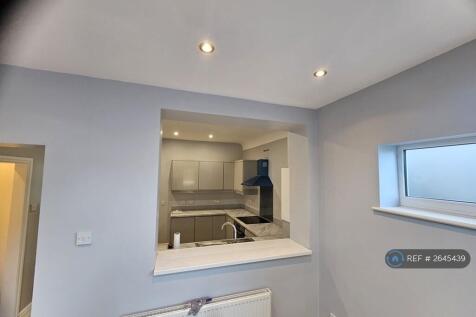 Hatch From Dining Room To Kitchen