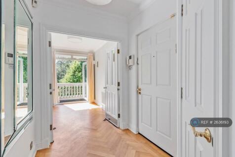 Hallway To Dining Room Area 