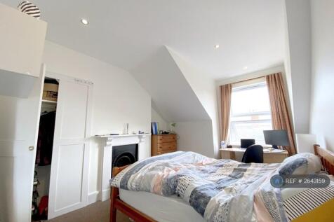 Top Floor Back Bedroom