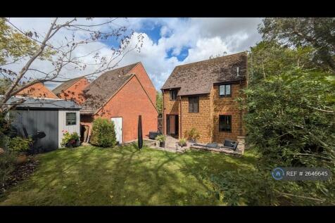 Rear &amp; Garden