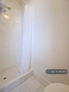 2nd Shower Room