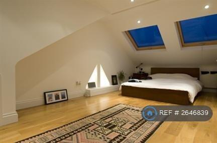 Upper Bedroom, Top Level At Night (a)