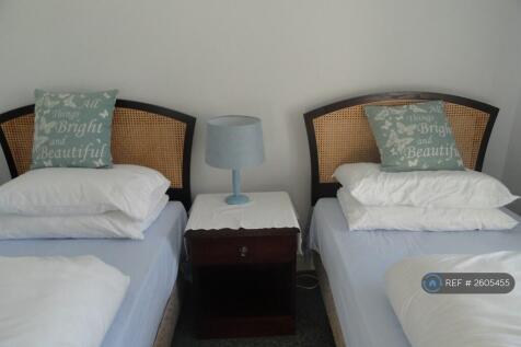 Twin Bedroom