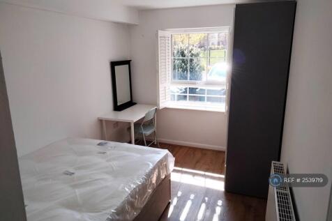 Ensuite Room 2