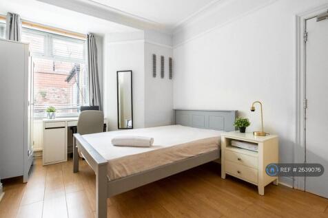 Bedroom 2 (Ground Floor)