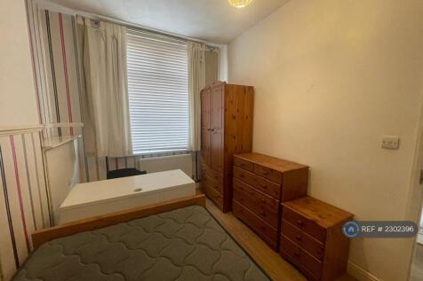 Bedroom 1-2