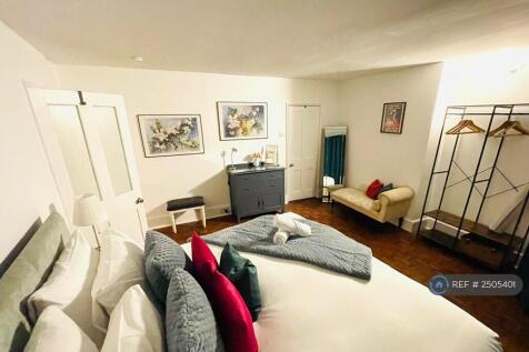 Front Bedroom