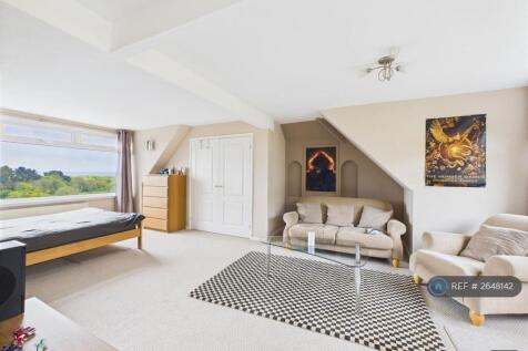 Pentohouse Suite