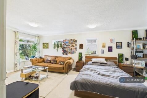 Ground Floor Suite