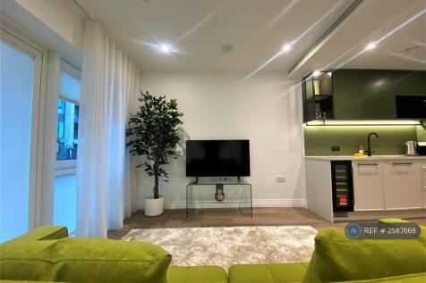 Tv &amp; Sofa