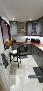 Kitchen And Breakfast Bar