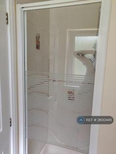 En-Suite To Master Bedroom