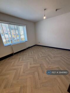 Lounge - Top Floor Flat Is Carpeted 