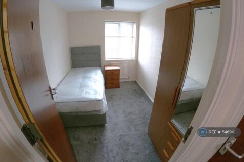 Newly Decorated Single Room