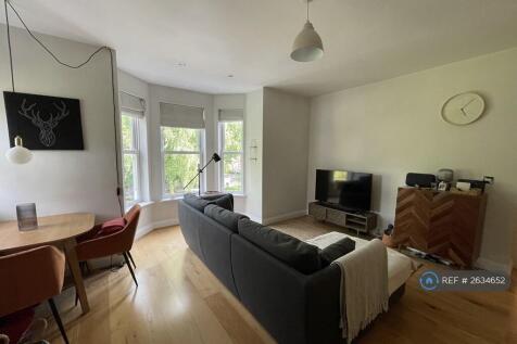 Living Room / Kitchen #2