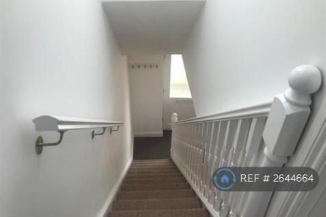 Stairs From Living Room To Bedroom