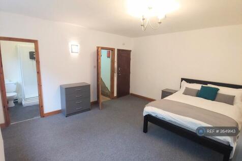 Flat 2 : Main Room.