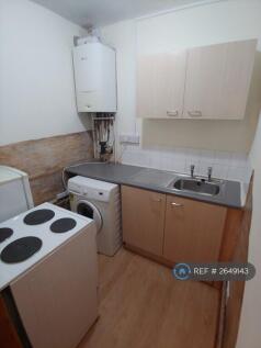 Flat 2 : Kitchen.
