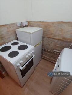 Flat 2 : Kitchen.