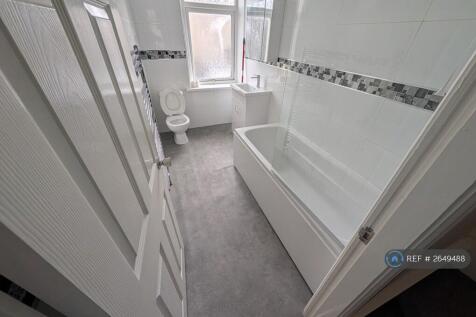 Bathroom 1a