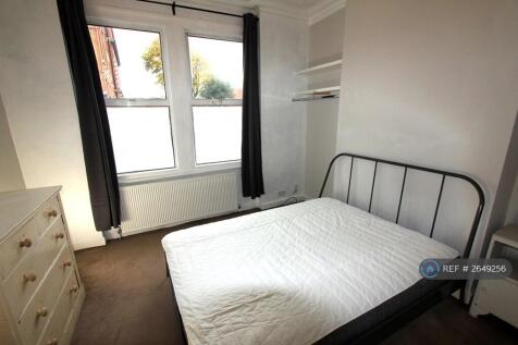 Front Double Bedroom