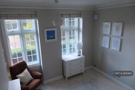 Double Bedroom 1