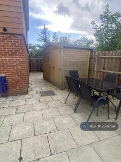 Garden/Side Access