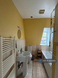 Bathroom, Newly Painted 